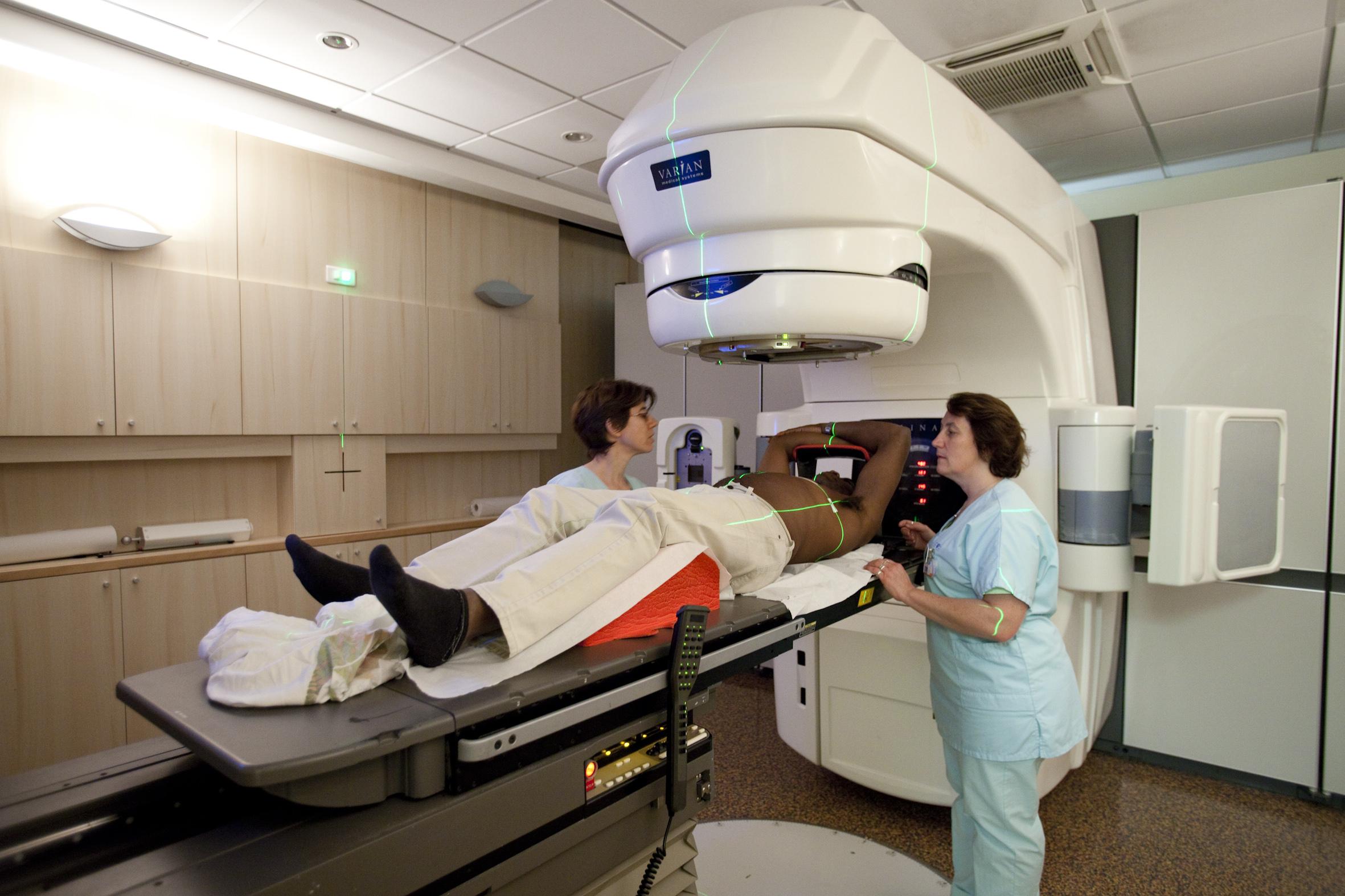 Séance de radiothérapie externe