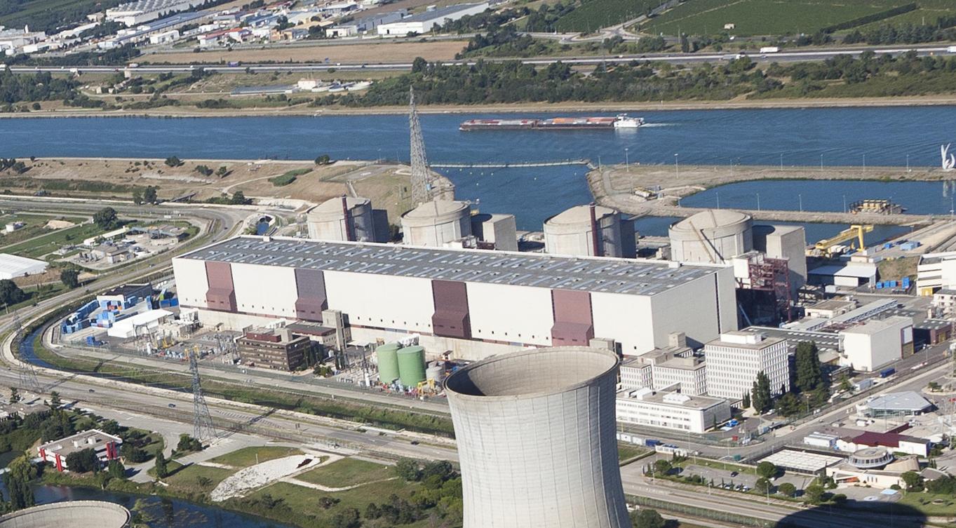 Vue aérienne de la centrale nucléaire du Tricastin