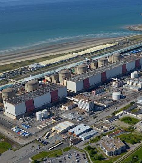 Vue aérienne de la centrale nucléaire de Gravelines - © EDF/HappyDay/J.-L. Burnod
